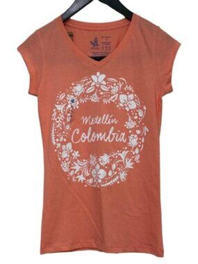 Morpho Medellin Colombia Graphic V Neck Tee Medium